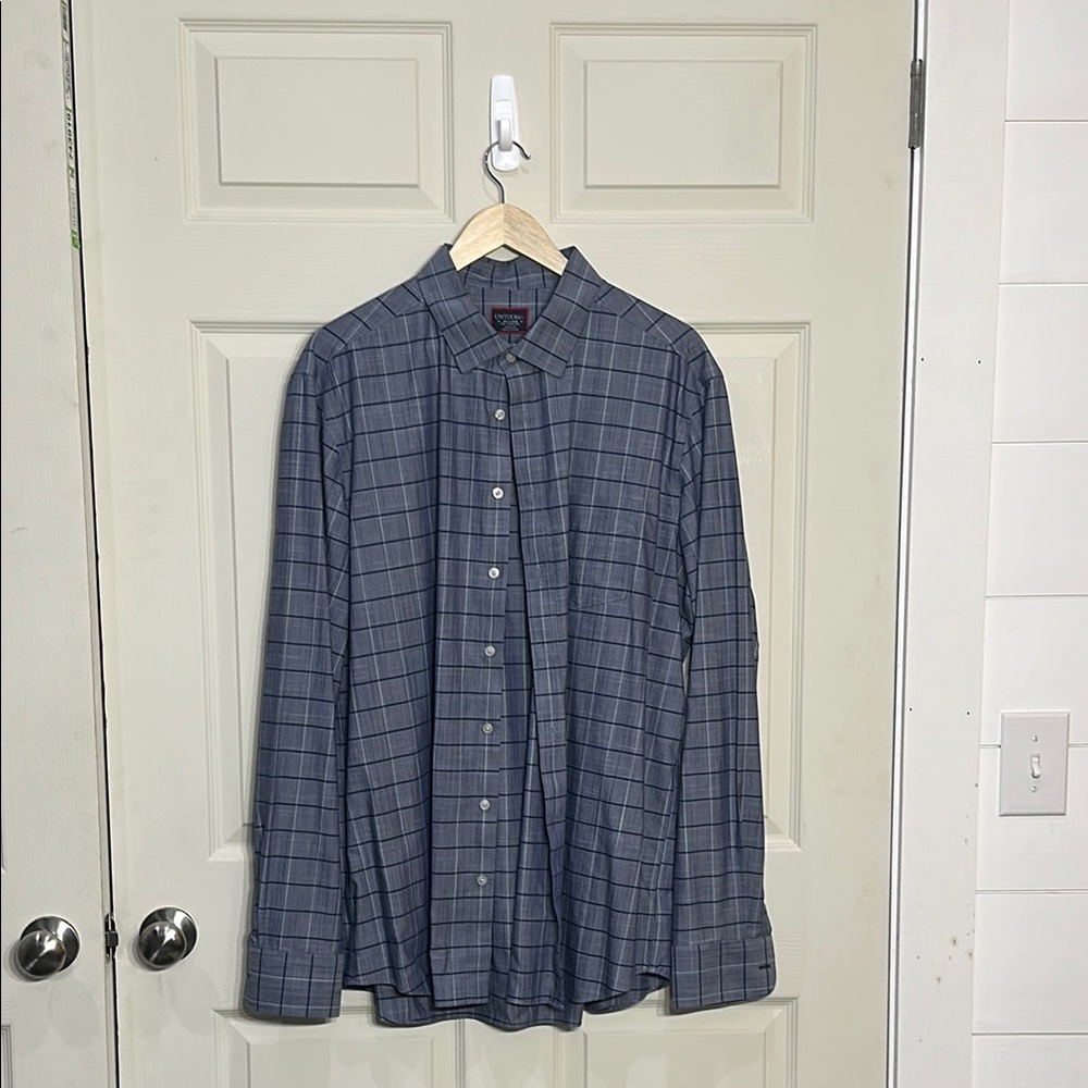 UNTUCKit Blue Casual Button Down Shirt